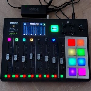 Rode RODECaster Pro Integrated Podcast Production Studio - used in great conditi
